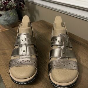 Clarks Pewter Metallic Sandals with Comfort Design. New, never worn.